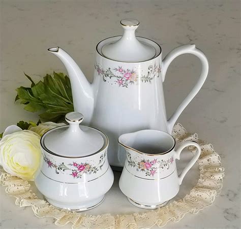 Lynns fine china. Things To Know About Lynns fine china. 